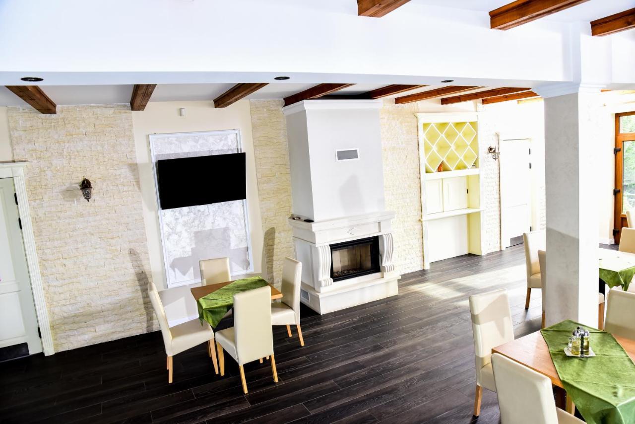 Casa Moteasca Hotel Mihai Viteazu  ภายนอก รูปภาพ