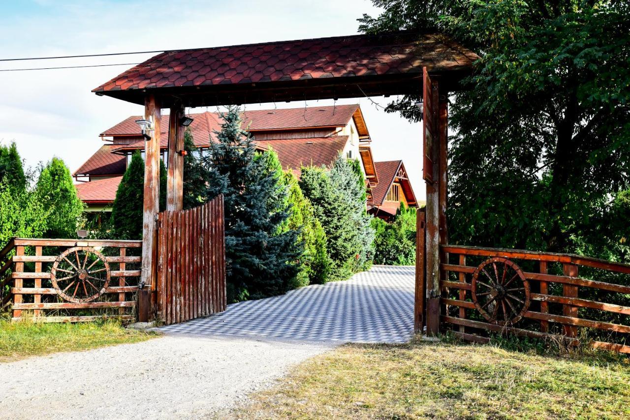 Casa Moteasca Hotel Mihai Viteazu  ภายนอก รูปภาพ